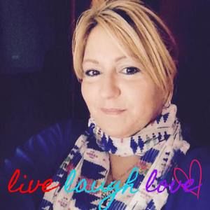 Meet your Posher, Teresita